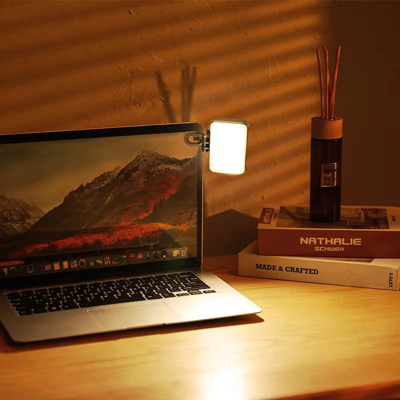 Portable Mini Selfie Fill Light – Rechargeable Clip-On LED with 3 Adjustable Brightness Modes for Phone & Computer